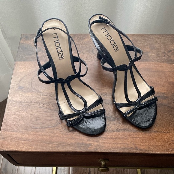 Moda Black Strappy Heels - Picture 1 of 7